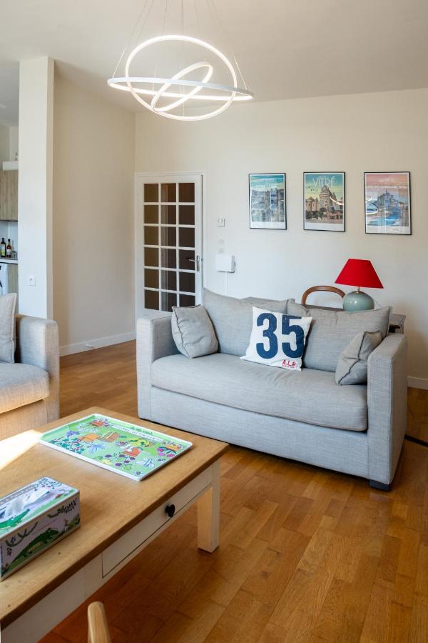 Bel Appartement, Bien Equipe Et Confortable Dans Le Centre Historique Fougères Zewnętrze zdjęcie