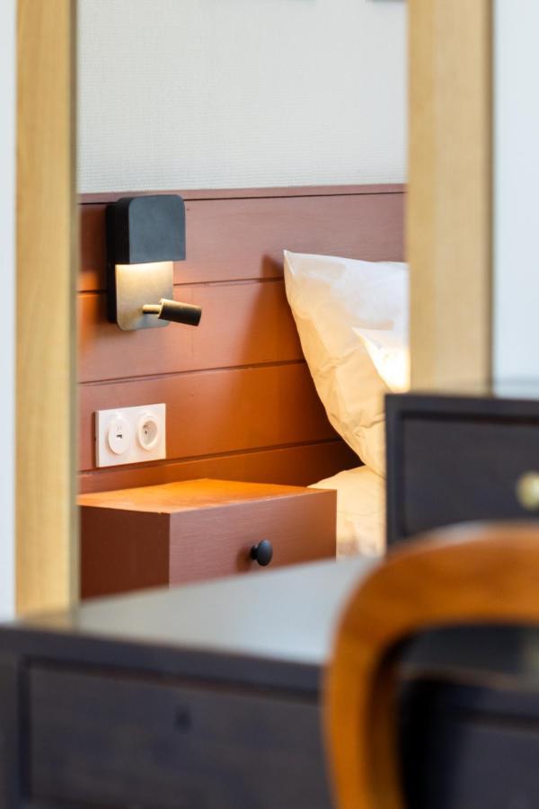Bel Appartement, Bien Equipe Et Confortable Dans Le Centre Historique Fougères Zewnętrze zdjęcie
